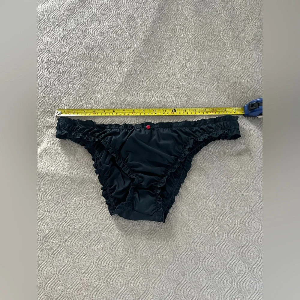Frankies Bikinis frankies bikinis